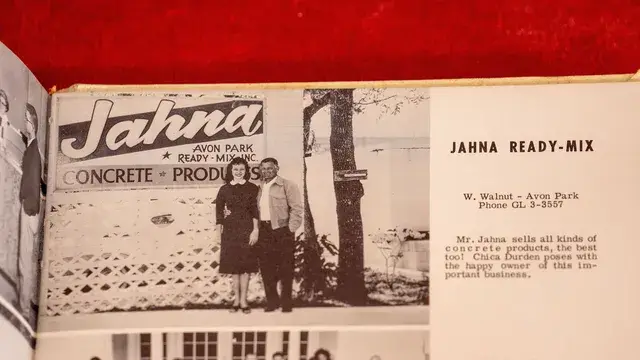 A yearbook advertisement for Jahna Concrete Products.
